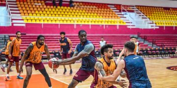 ¡Listo El Calor de Cancún para visitar a los Halcones Rojos de Veracruz!