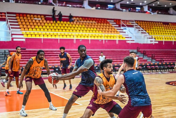 ¡Listo El Calor de Cancún para visitar a los Halcones Rojos de Veracruz!