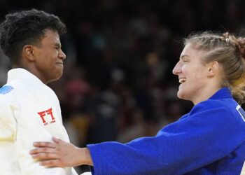 Prisca Awiti Alcaraz Hace Historia con Medalla de Plata en Judo en París 2024