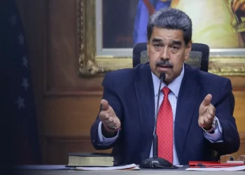 Maduro insta a eliminar WhatsApp en Venezuela por amenazas a militares y policías