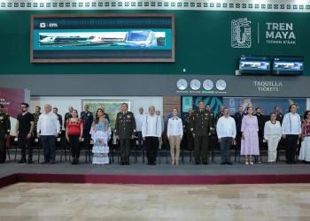 Como último acto público como presidente, AMLO entrega el Tren Maya
