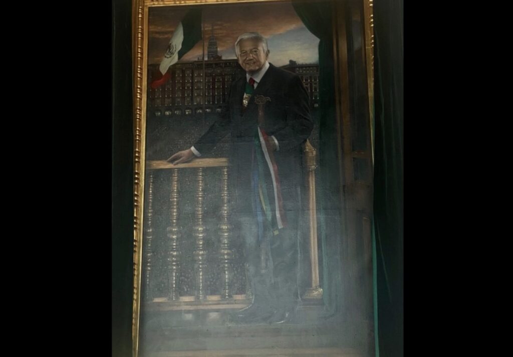 AMLO devela su retrato que permanecerá en el Palacio Nacional
