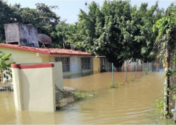 El próximo lunes podrían reactivarse clases en zonas inundadas: Javier May