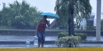 Deja el huracán “Milton” fuertes lluvias en Tabasco