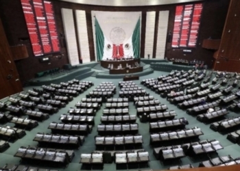 Despide Morena a 700 empleados en la Cámara de Diputados