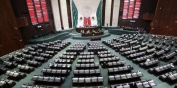 Despide Morena a 700 empleados en la Cámara de Diputados