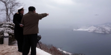 Exige Corea del Sur retiro de soldados norcoreanos desplegados en Rusia