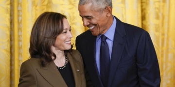 Obama se incorpora a la campaña de Kamala Harris a un mes de las elecciones presidenciales en EU