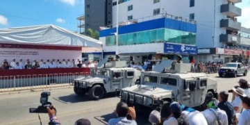 Desfila Secretaría de Marina en Villahermosa por el 203 aniversario de su fundación