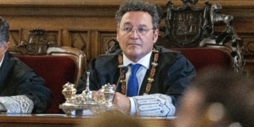 "Se niega a dimitir" Imputan al fiscal general del estado de España