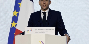 Emmanuel Macron abogó por la suspensión de los envíos de armas a Israel