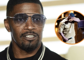 ¡Conmovió a su público! Jamie Foxx habla sobre su hospitalización en su regreso al stand-up