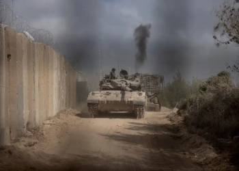 Dice la ONU que tanques israelíes irrumpieron en una de sus bases