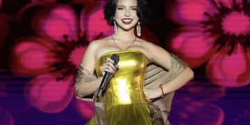 "Para que sigan hablando" Defiende Ángela Aguilar a Christian Nodal durante concierto