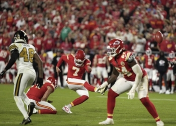 Derrotan Chiefs de Kansas City a los Saints de Nueva Orleans