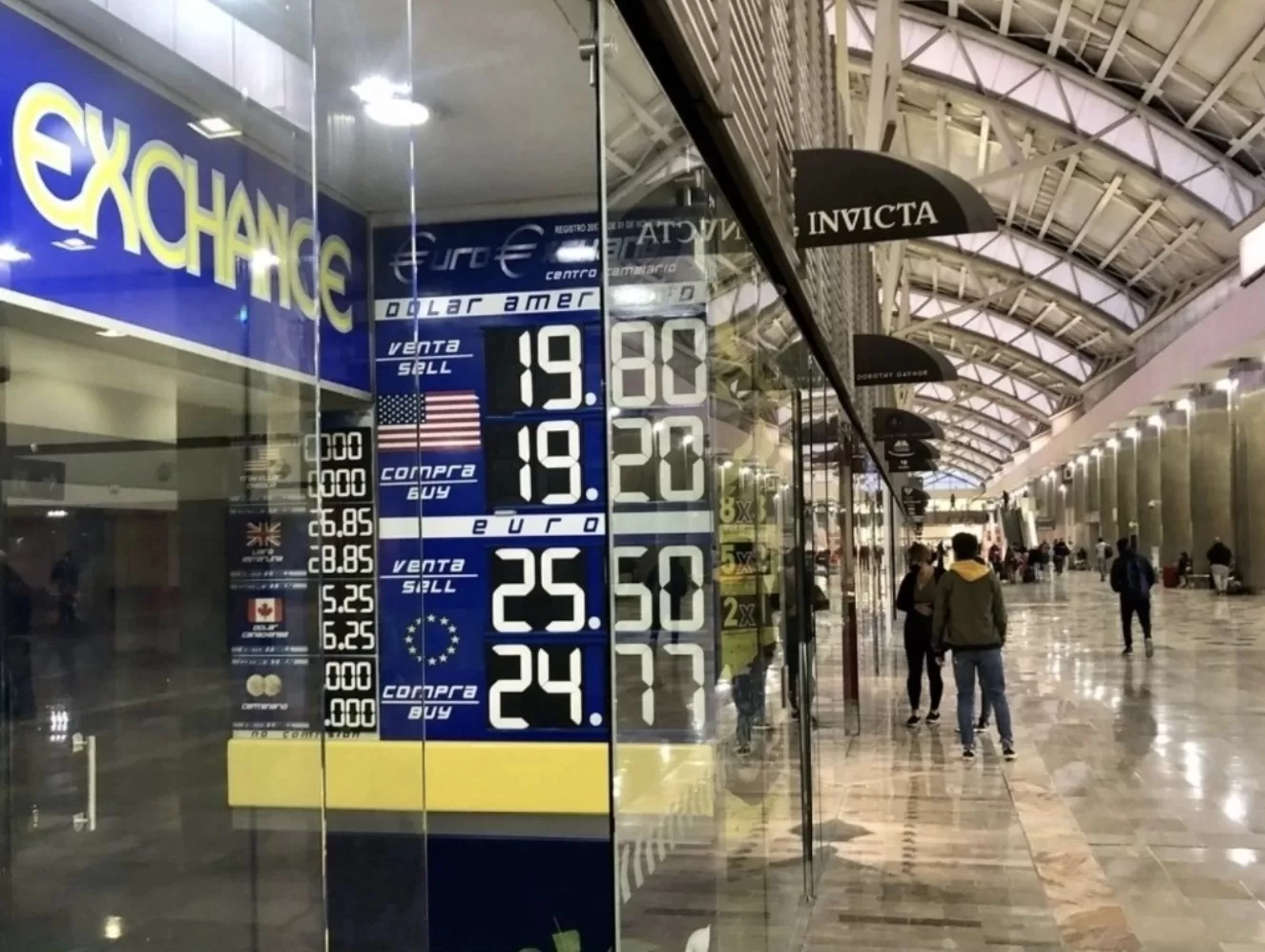 Se aprecia el peso mexicano y la bolsa mexicana avanza