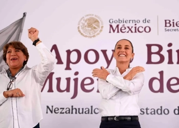Claudia Sheinbaum supervisa registro para apoyos a mujeres en Neza