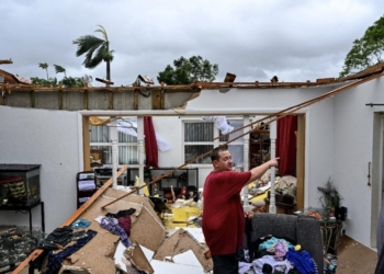 Registran al menos cuatro fallecidos en Florida por tornados asociados a "Milton"