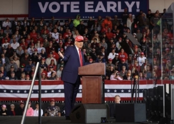 Trump amenaza con arancel de 200% a autos importados desde México