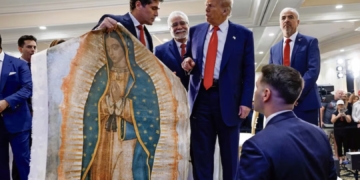 ¡En guerra por el voto latino! Así se encuentran Trump y Harris en EE.UU.
