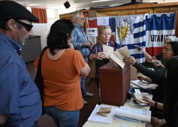 Inicia votación para elecciones presidenciales en Uruguay