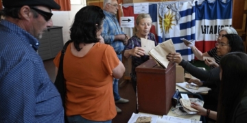 Inicia votación para elecciones presidenciales en Uruguay
