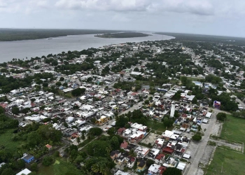 Ayuntamiento de Centla, impulsa obras clave para sus comunidades
