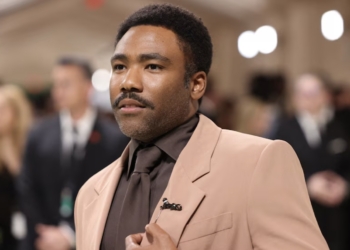 "Por varios problemas de salud" Cancela Donald Glover más fechas de su gira