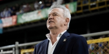 Condena la FIFA la agresión que sufrió Javier Aguirre