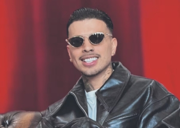 Explora Rauw Alejandro sus raíces con su nuevo álbum "Cosa nuestra"