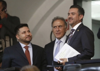 Expulsan a los Yunes del PAN por votar a favor de reforma judicial