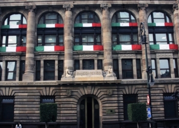 El BdeM anticipa mayor crecimiento; llama a incrementar inversiones