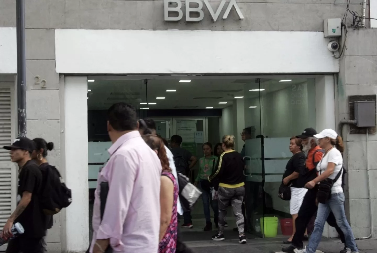 Paquete económico debe ser “realista” y con ruta “creíble”, señala BBVA