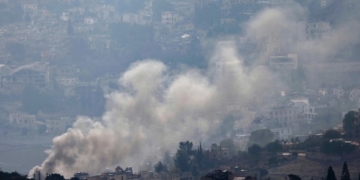 Israel bombardea almacén de cohetes de Hezbollah pese a alto al fuego