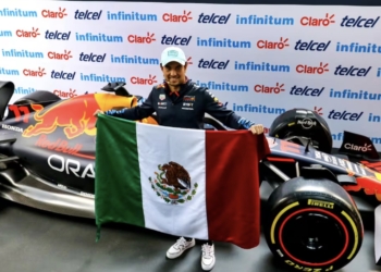 Checo Pérez tiene talento para ganar campeonato, asegura ex director de la F1