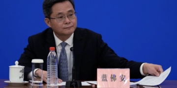 Presenta China paquete sobre deuda local de 1.4 billones de dólares