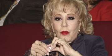 Rinde Claudia Sheinbaum homenaje a Silvia Pinal luego de su fallecimiento