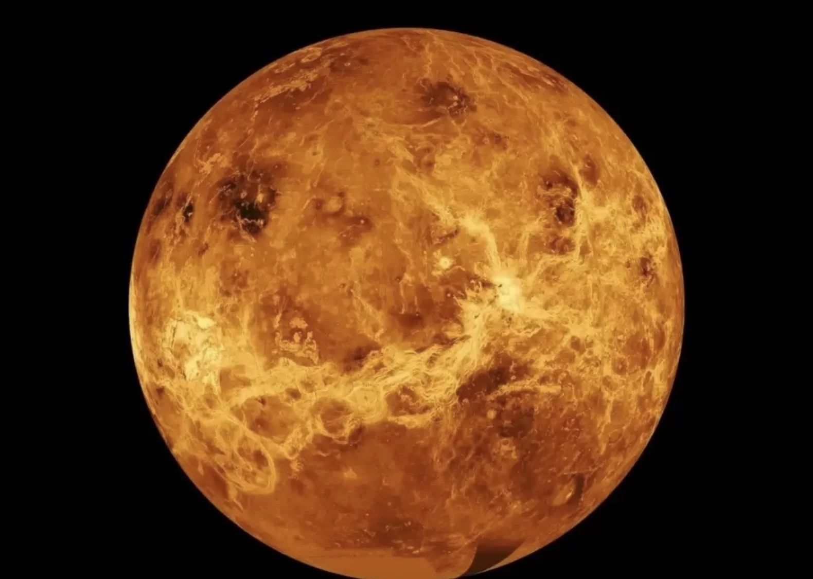 Descubren científicos el cráter más grande y antiguo de Venus