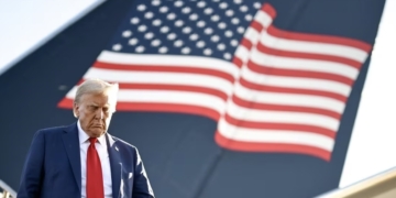 Amenaza Donald Trump con imponer 25% de aranceles a México