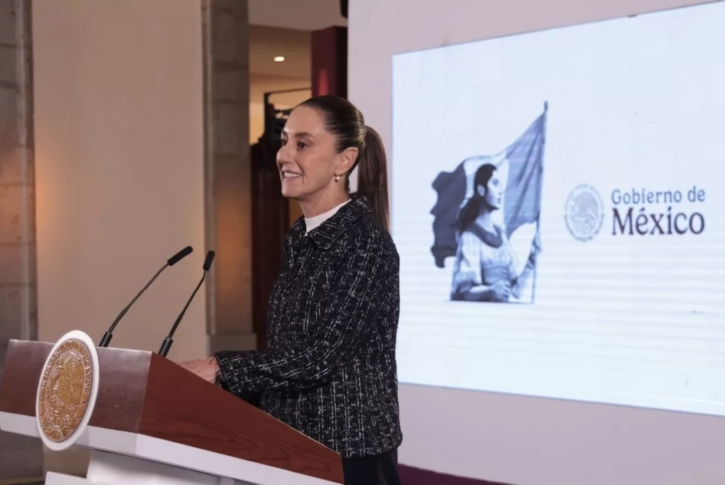 Paquete económico, “sólido, con cambios" y menor déficit: Sheinbaum