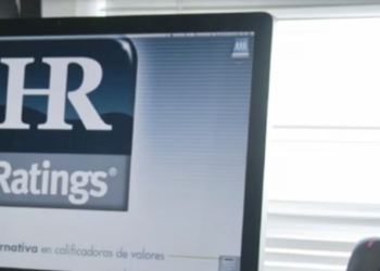 "Pasa de estable a negativa" HR Ratings cambia perspectiva de México