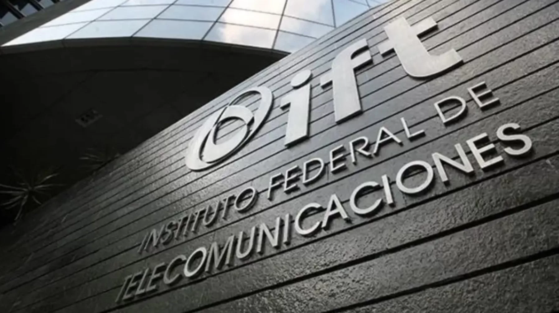 Se revisa situación de Ifetel y Cofece para cumplir con T-MEC: Claudia Sheinbaum