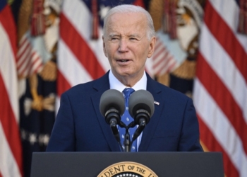 Liberan a tres estadounidenses acusados por drogas y espionaje en China