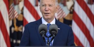 Liberan a tres estadounidenses acusados por drogas y espionaje en China