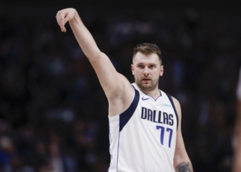 Brilla Luka Doncic en triunfo de Mavericks ante Orlando Magic