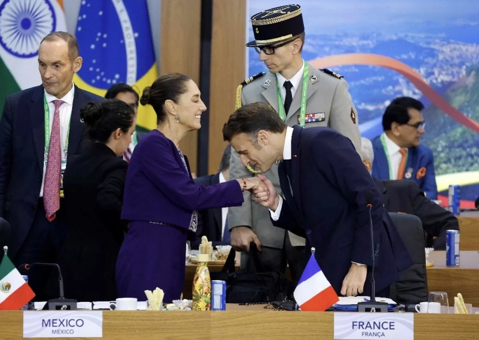 Acuerdan Claudia Sheinbaum y Emmanuel Macrón cooperación en temas de agua, salud e infraestructura