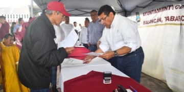 Llevan a cabo jornada de atención al pueblo en El Triunfo, Balancán