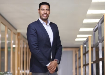 Gustavo Ayón da salto de la NBA a la política