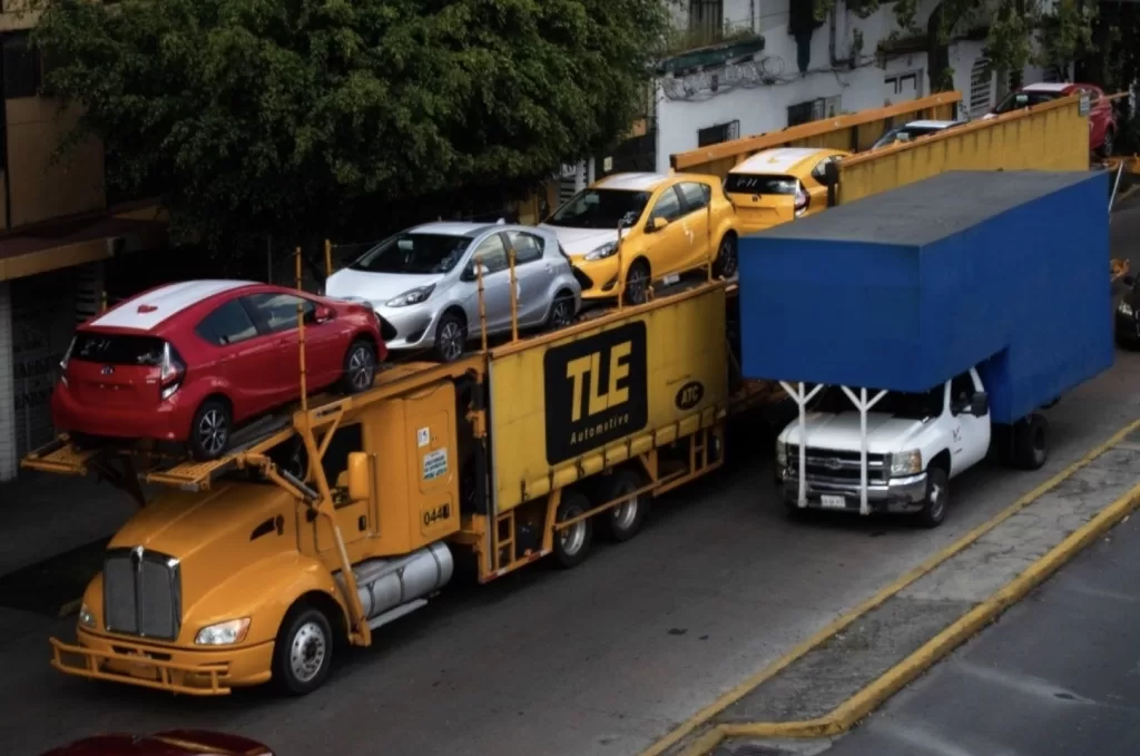 Reportan crecimiento en producción y exportación de vehículos ligeros durante octubre