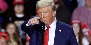 ¡A los 20.69 por dólar! A esto llega el peso mexicano por amenazas de Trump